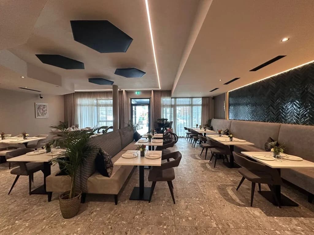 Gewerbeimmobilie mieten in Innsbruck-Land – 155 m², € 3.054 – Bild 1 von 22