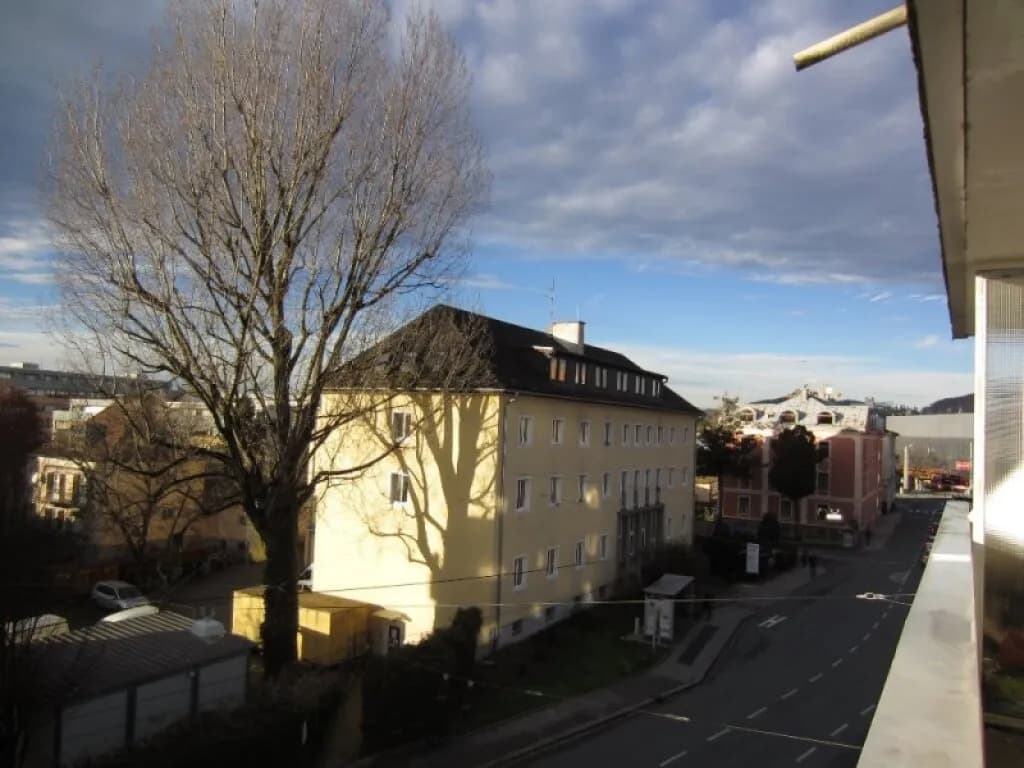 1-Zimmer-Wohnung mieten in Salzburg Stadt – 28 m², € 765 – Bild 8 von 9