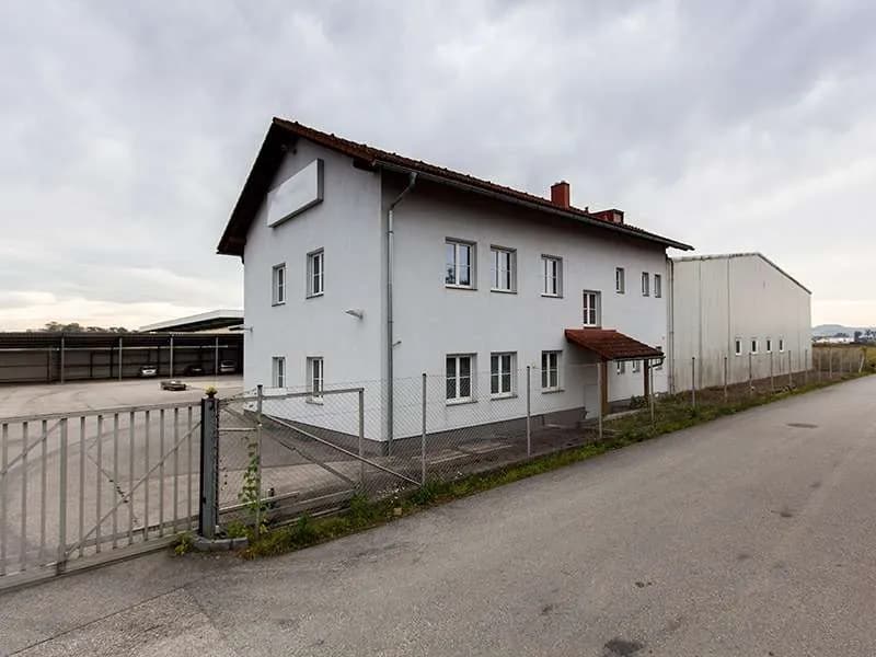 4-Zimmer-Gewerbeimmobilie mieten in Eferding – 117 m², € 1.534 – Bild 2 von 6