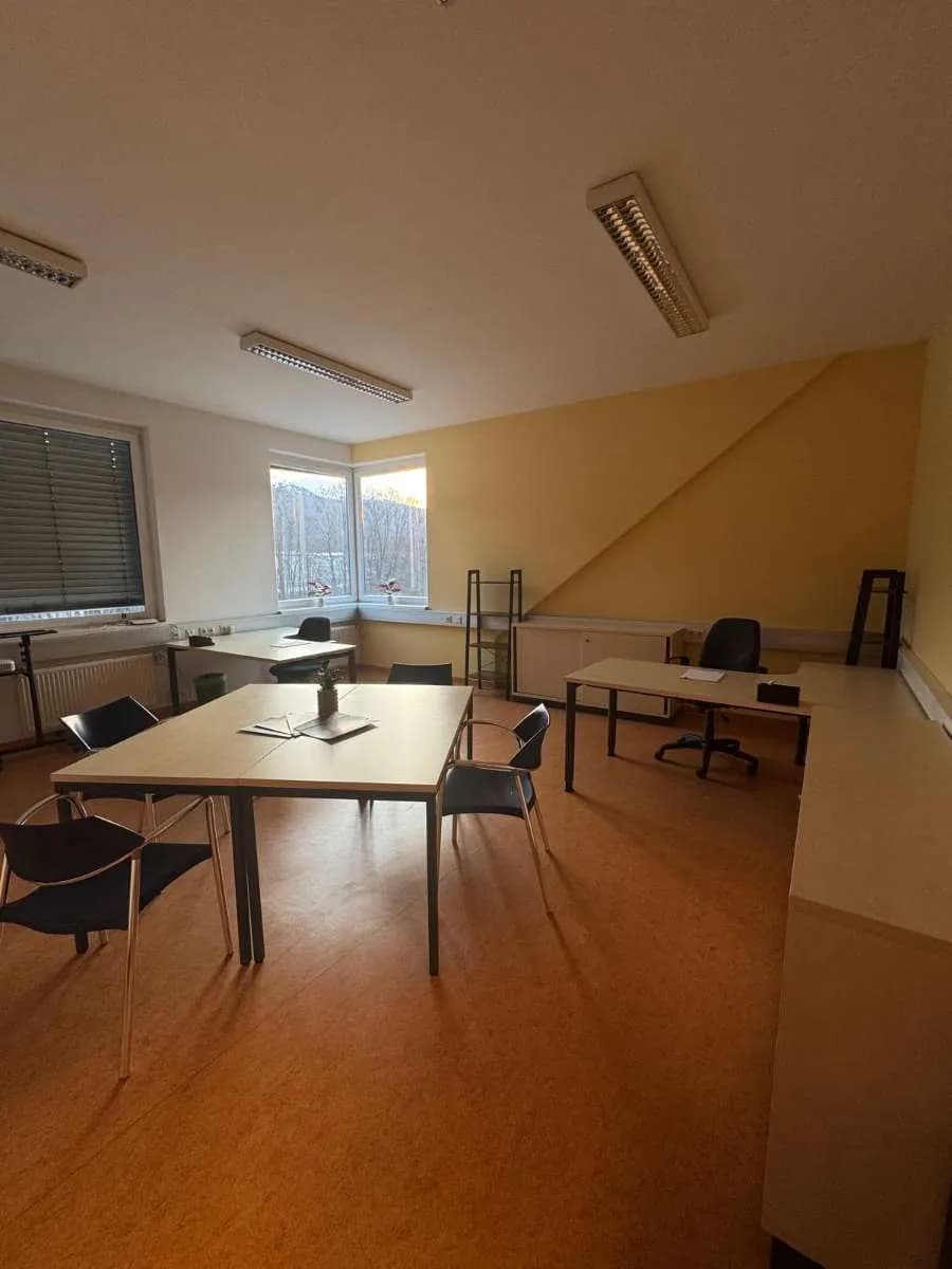 Gewerbeimmobilie mieten in Baden – 30 m², € 430 – Bild 3 von 3