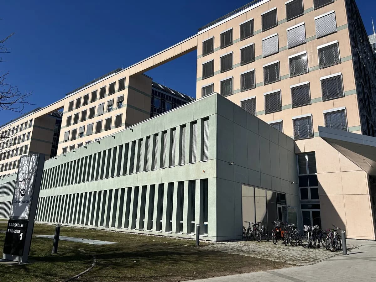 Gewerbeimmobilie mieten in Wien – 796 m², € 16 – Bild 3 von 8