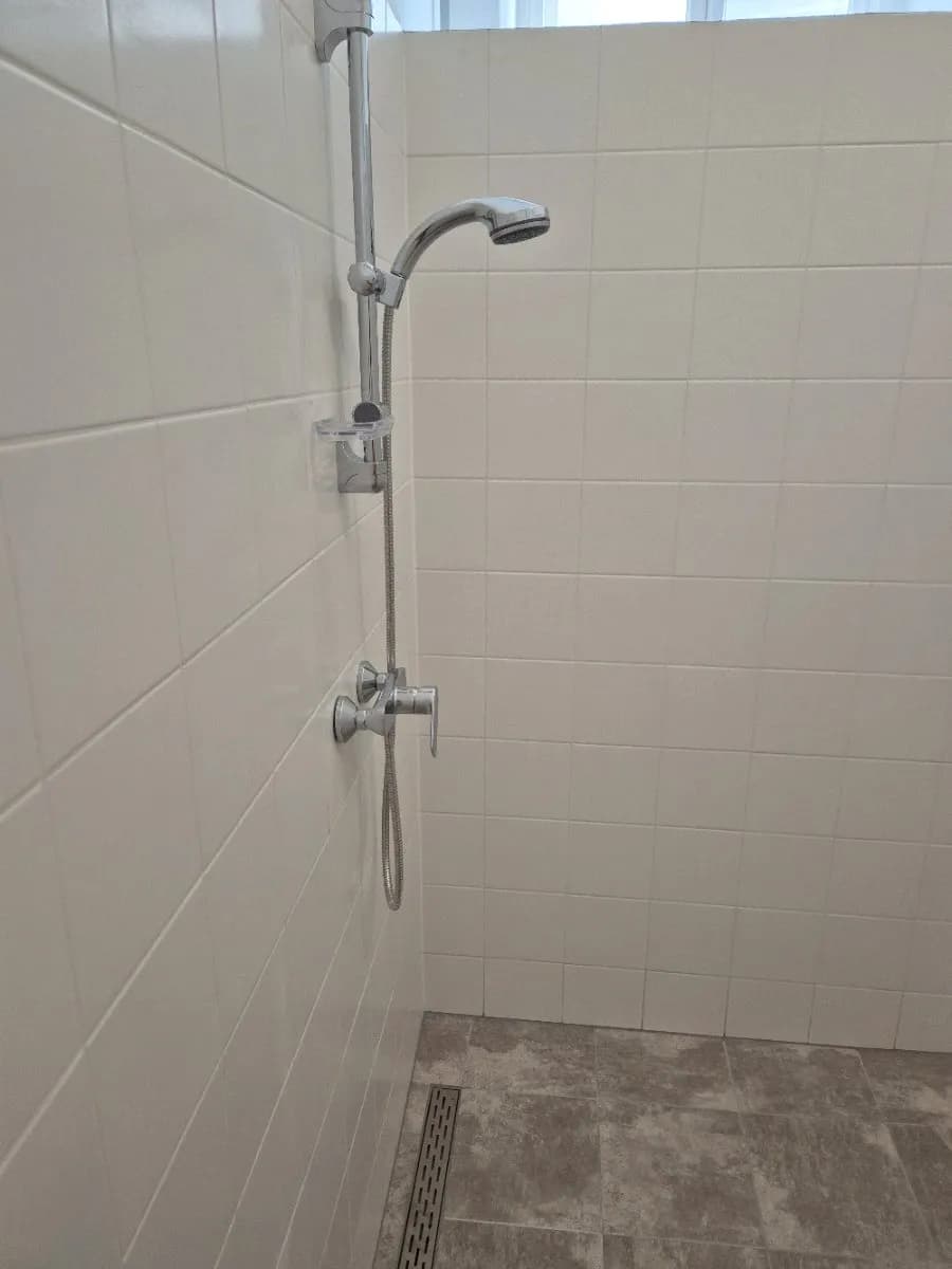 7-Zimmer-Wohnung mieten in Wien – 210 m², € 800 – Bild 6 von 24