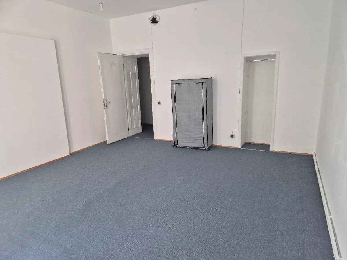 7-Zimmer-Wohnung mieten in Wien – 210 m², € 800 – Bild 11 von 24