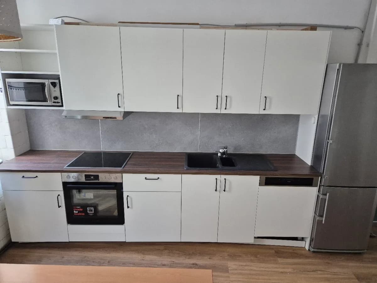 7-Zimmer-Wohnung mieten in Wien – 210 m², € 800 – Bild 21 von 24