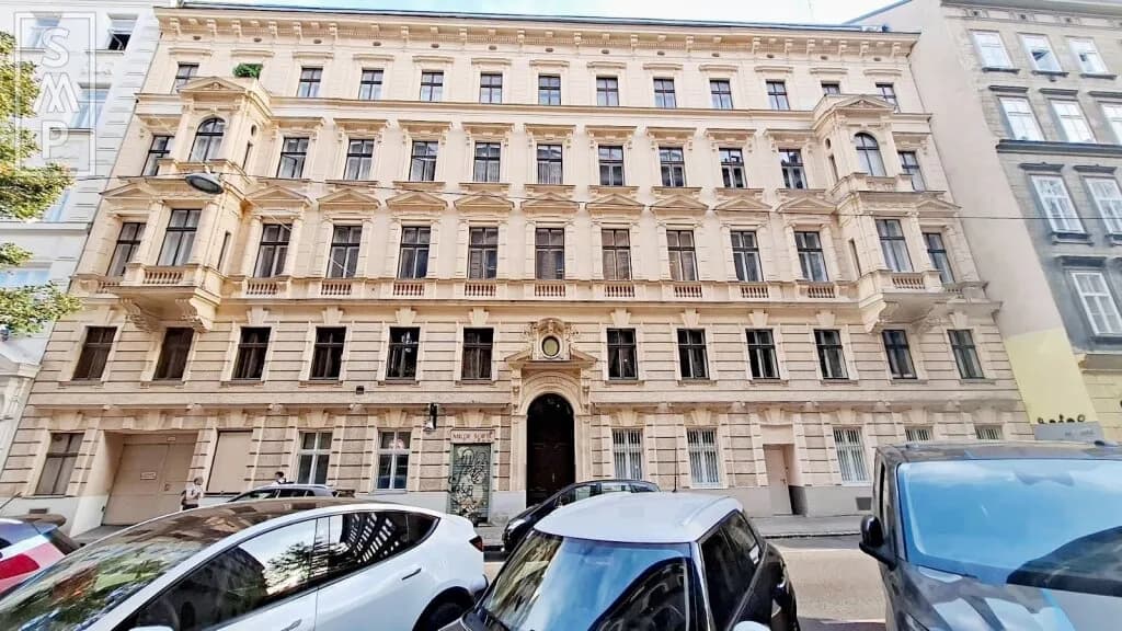 Gewerbeimmobilie kaufen in Wien – 110 m², € 83.763