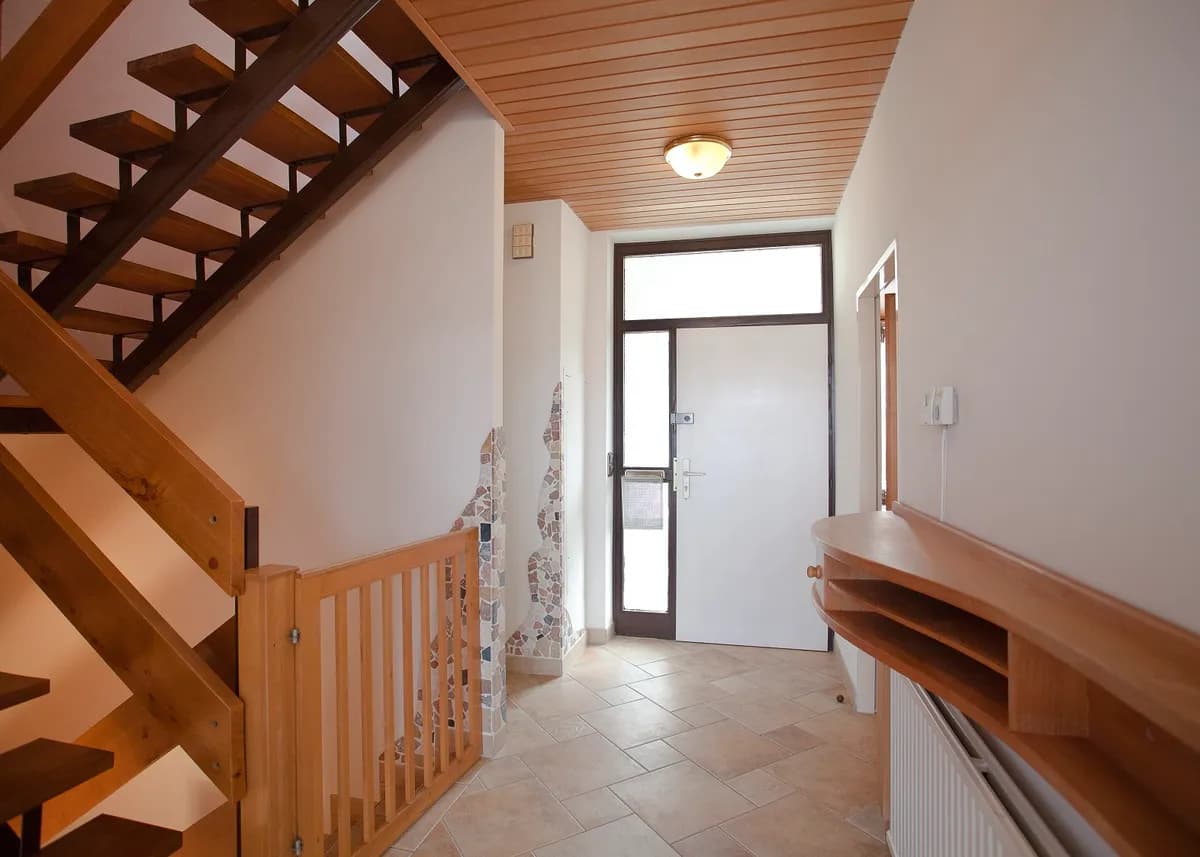8-Zimmer-Haus kaufen in Hollabrunn – 153 m², € 320.000