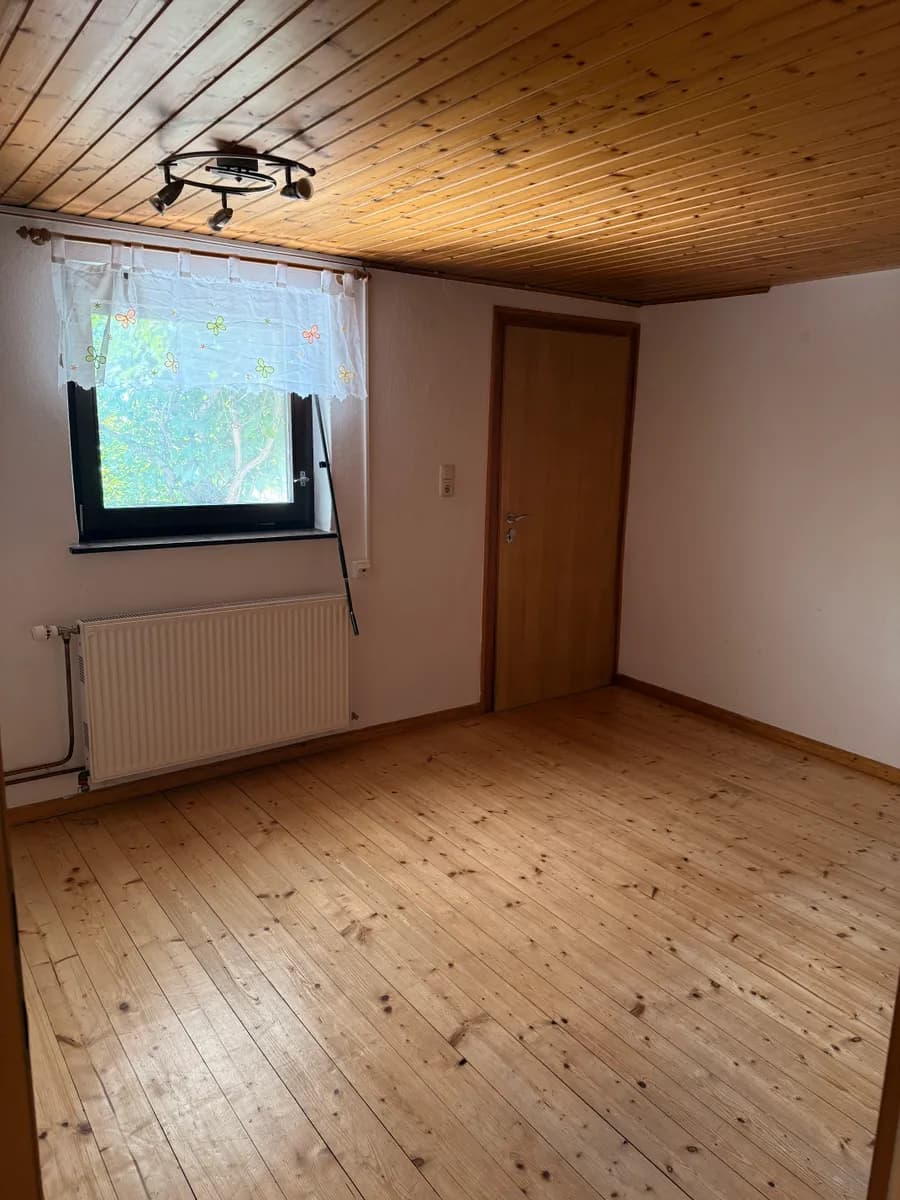 8-Zimmer-Haus kaufen in Hollabrunn – 153 m², € 320.000 – Bild 18 von 19