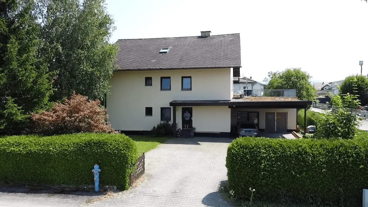 Wohnung mieten in Vöcklabruck – 93 m², € 1.009 – Bild 1 von 20