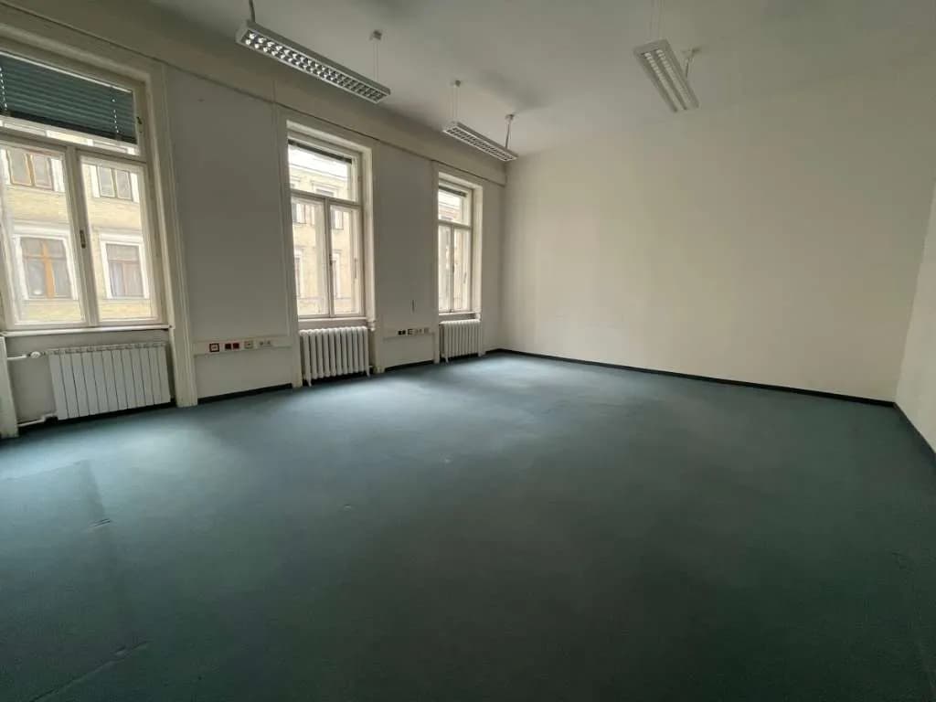 Gewerbeimmobilie mieten in Wien – 351 m², € 16 – Bild 2 von 11