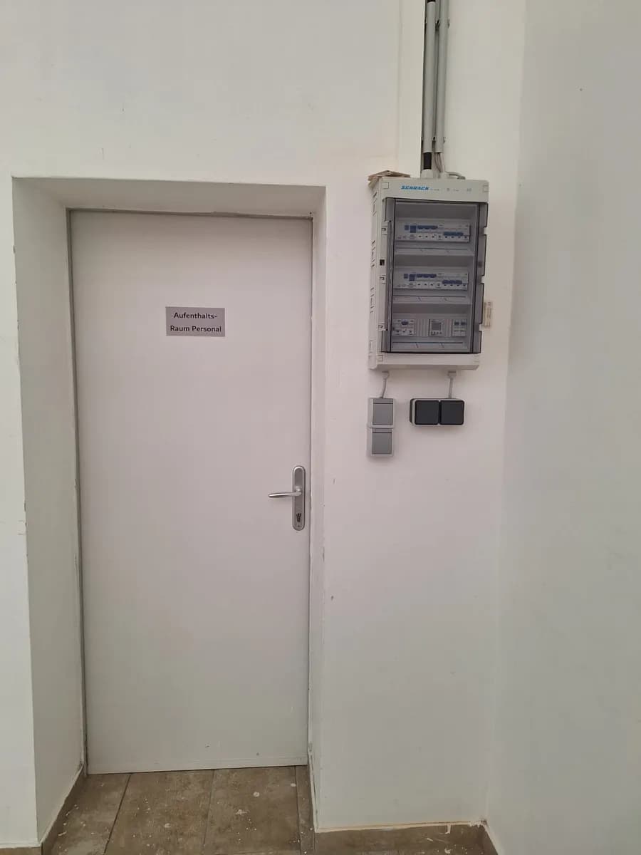 Gewerbeimmobilie mieten in Wiener Neustadt – 72 m², € 800 – Bild 9 von 14
