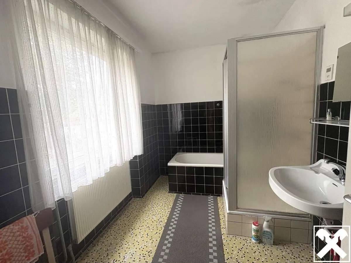 12-Zimmer-Gewerbeimmobilie kaufen in Freistadt – 260,82 m², € 249.000 – Bild 10 von 12