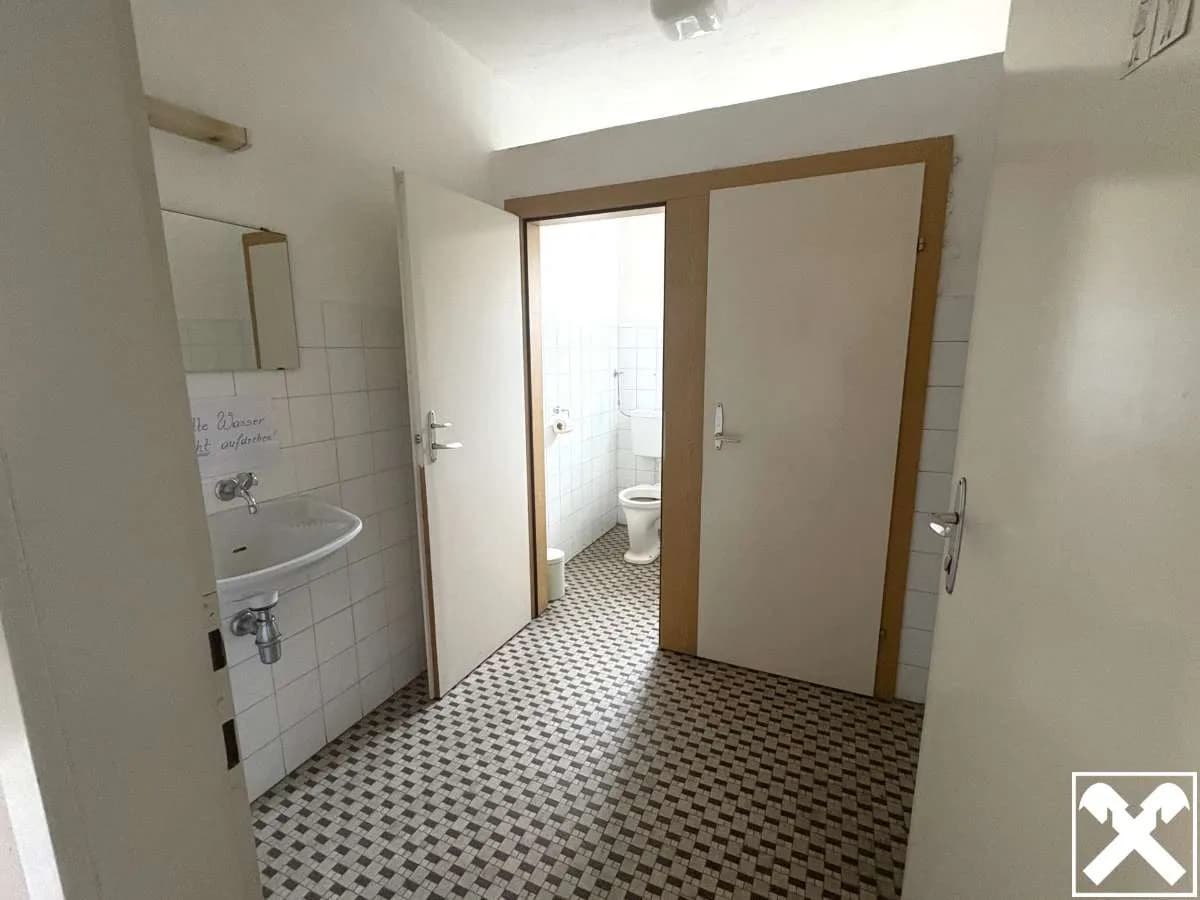 12-Zimmer-Gewerbeimmobilie kaufen in Freistadt – 260,82 m², € 249.000 – Bild 11 von 12