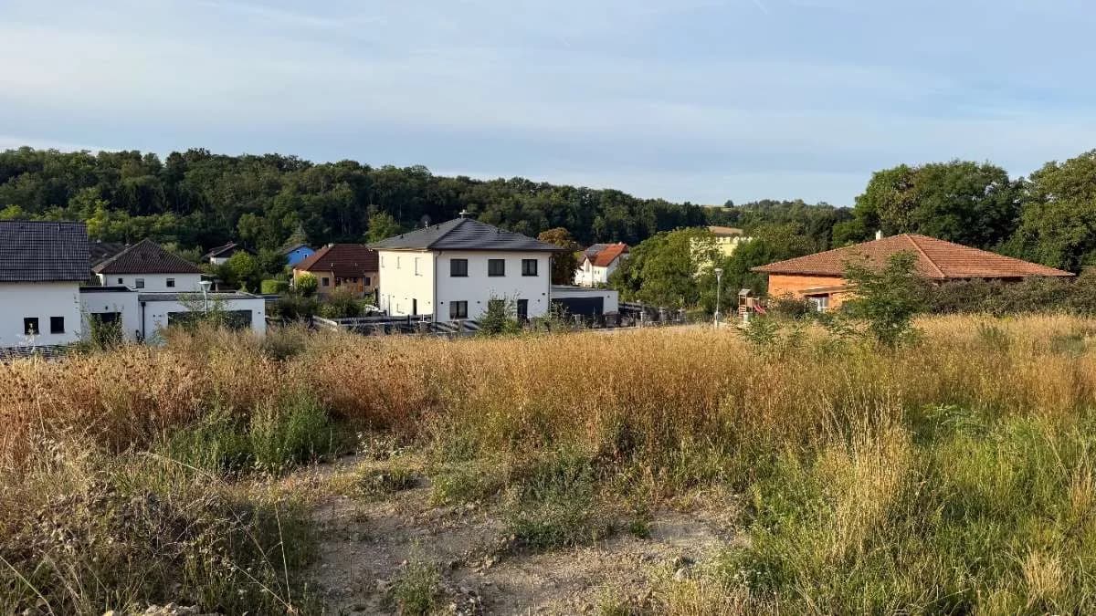 Grundstück kaufen in Hollabrunn – 760 m², € 50.000 – Bild 2 von 8