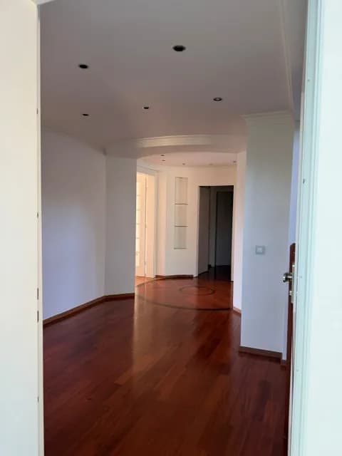 9-Zimmer-Immobilie mieten in Wien – 340 m², € 8.800 – Bild 29 von 44