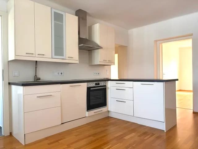 3-Zimmer-Wohnung mieten in Linz – 65 m², € 1.050 – Bild 1 von 8