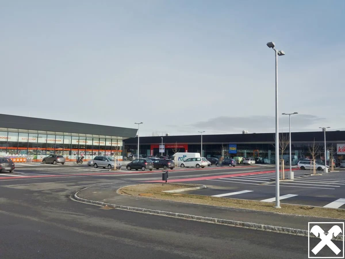 Immobilie mieten in Wels – 465 m², € 6.838 – Bild 2 von 2