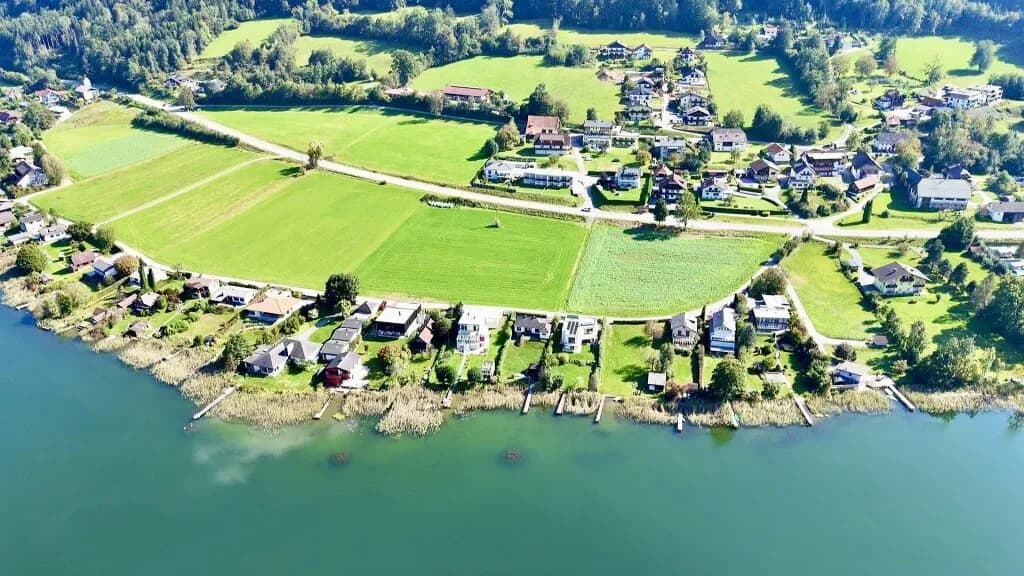 Grundstück kaufen in Villach – 3 957 m², € 1.300.000