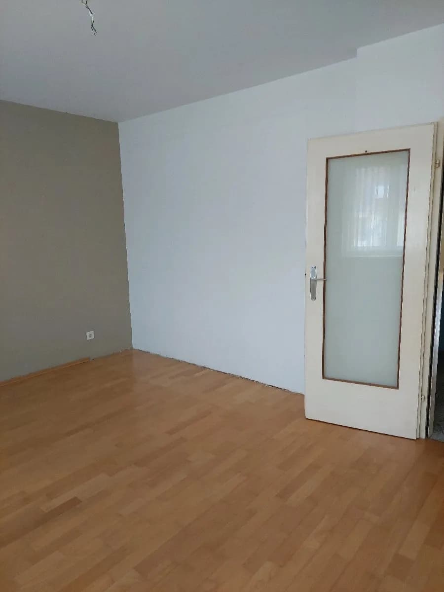 2-Zimmer-Wohnung mieten in Wien – 64 m², € 500 – Bild 9 von 11