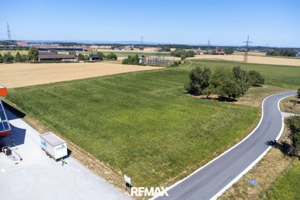 Immobilie kaufen in Wels-Land – 4 400 m², € 660.000 – Bild 3 von 8