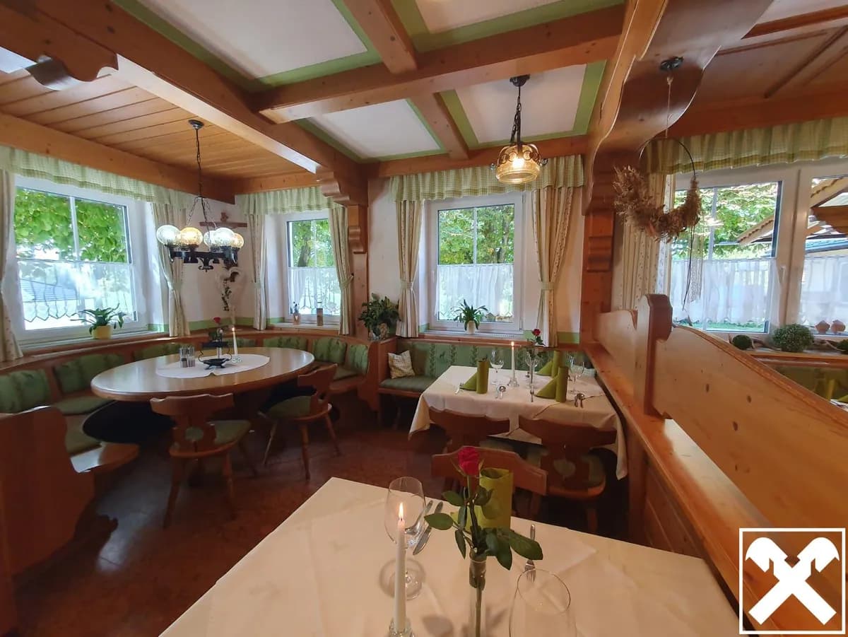 Gewerbeimmobilie kaufen in Braunau am Inn – 4 185 m², € 999.000 – Bild 2 von 9