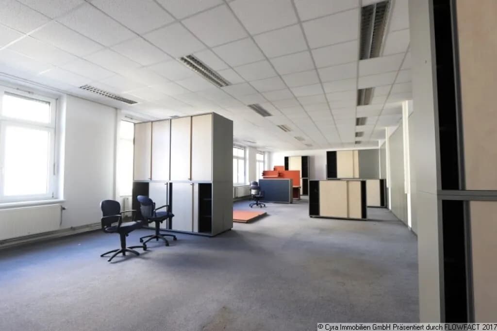 Gewerbeimmobilie mieten in Linz – 2 000 m², € 28.050 – Bild 7 von 17