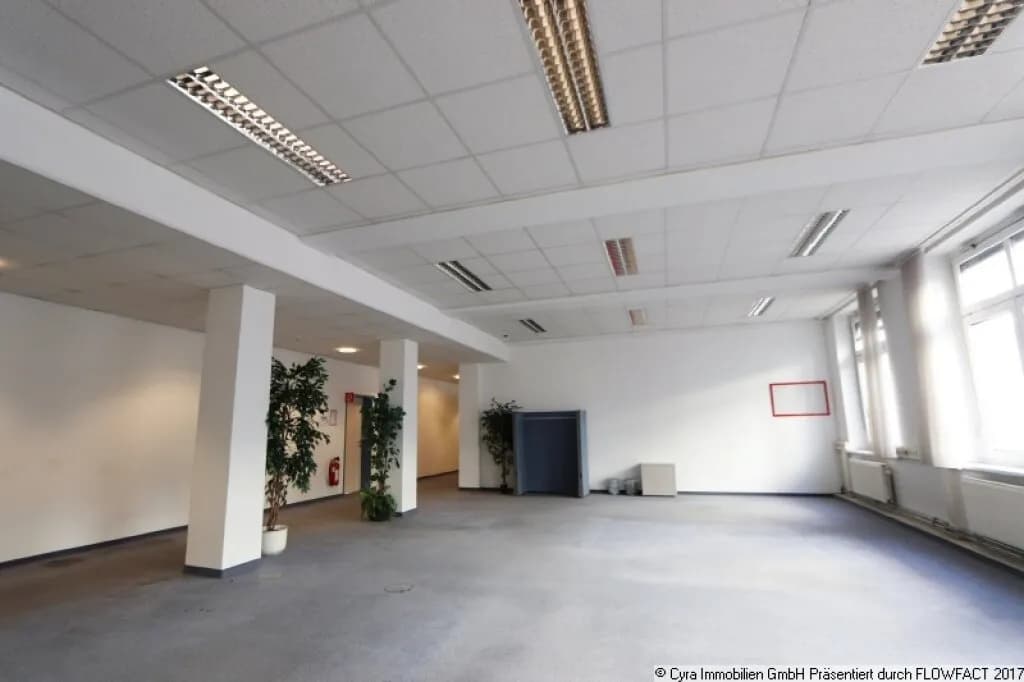 Gewerbeimmobilie mieten in Linz – 2 000 m², € 28.050 – Bild 10 von 17