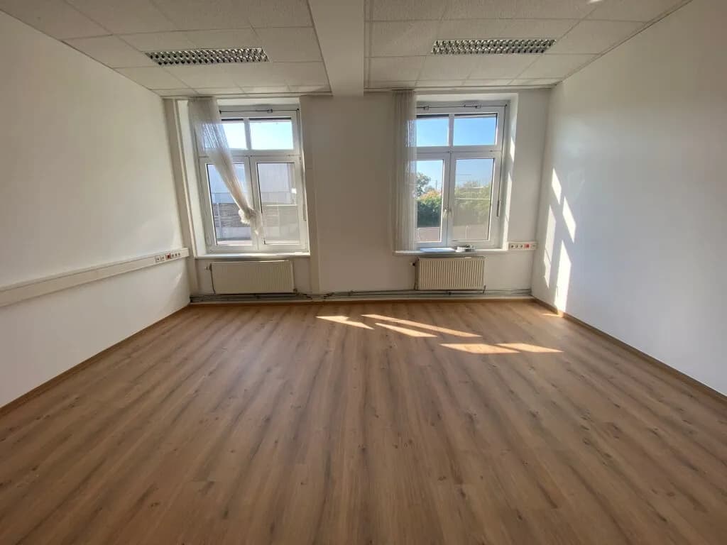 Gewerbeimmobilie mieten in Linz – 2 000 m², € 28.050 – Bild 14 von 17