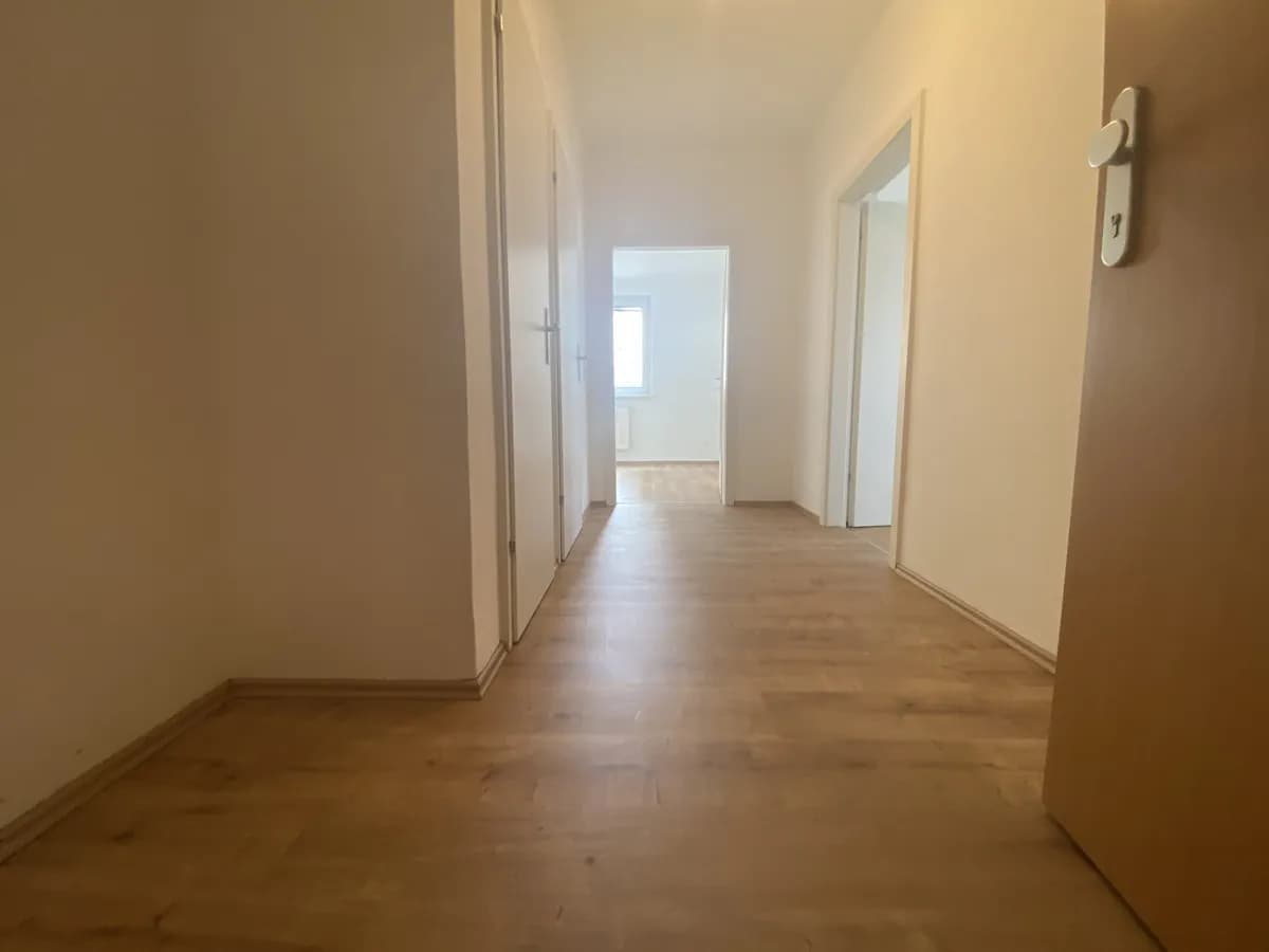 2-Zimmer-Wohnung mieten in Krems an der Donau – 69 m², € 635 – Bild 2 von 9
