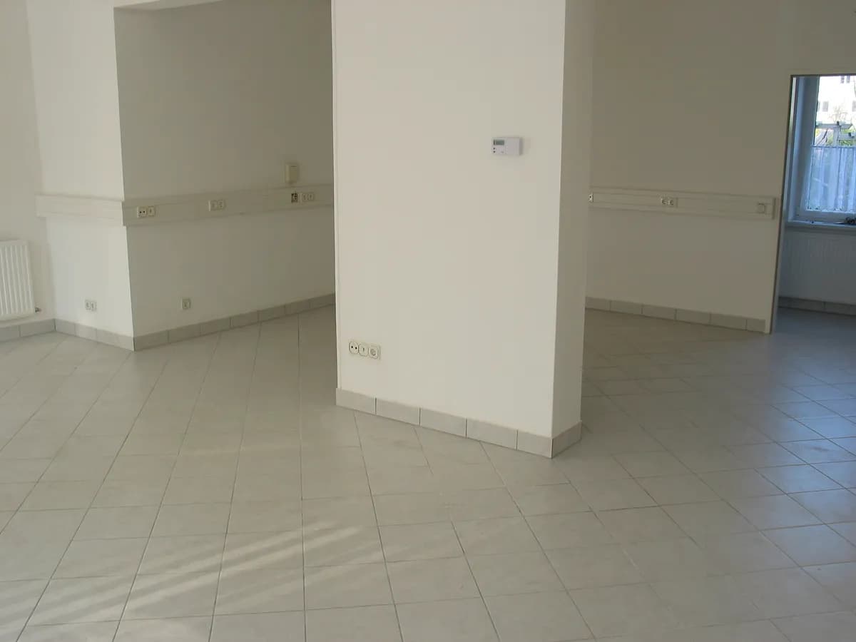 2-Zimmer-Gewerbeimmobilie mieten in Wels – 60 m², € 530 – Bild 5 von 11