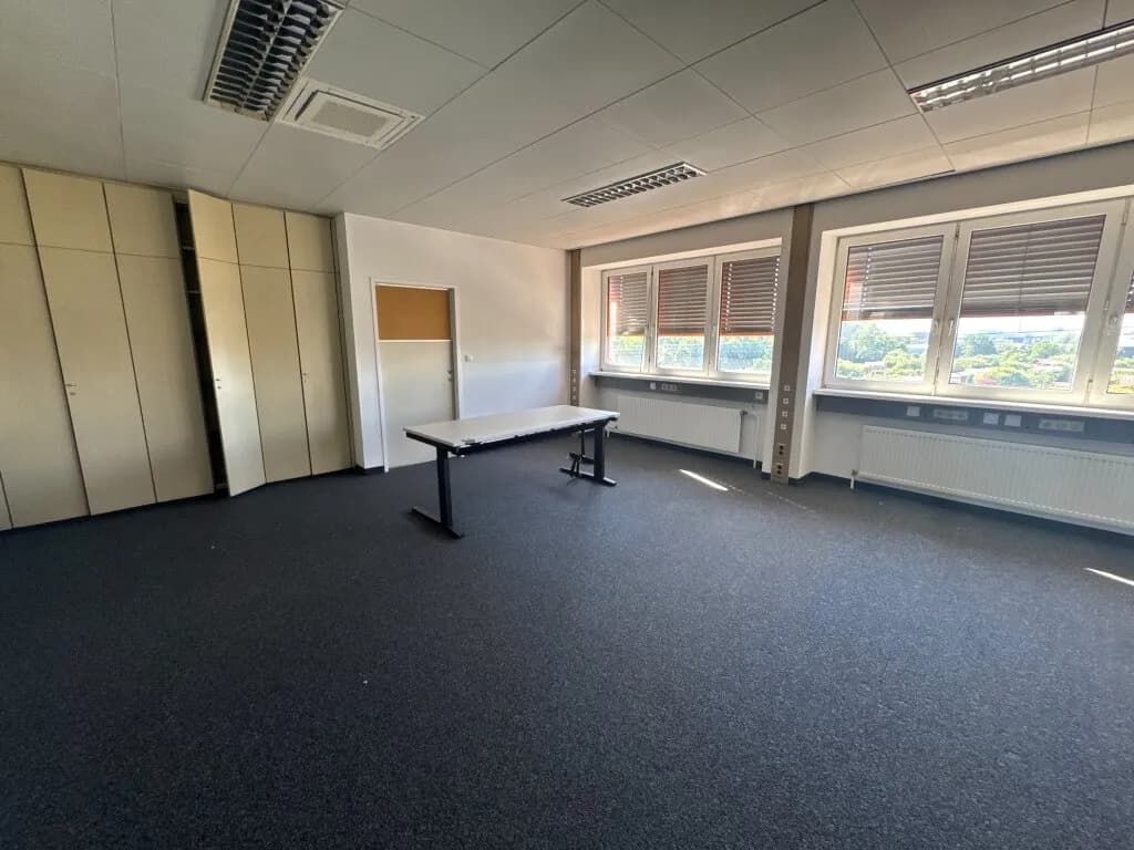 Gewerbeimmobilie mieten in Linz – 1 309 m², € 14.187 – Bild 7 von 22