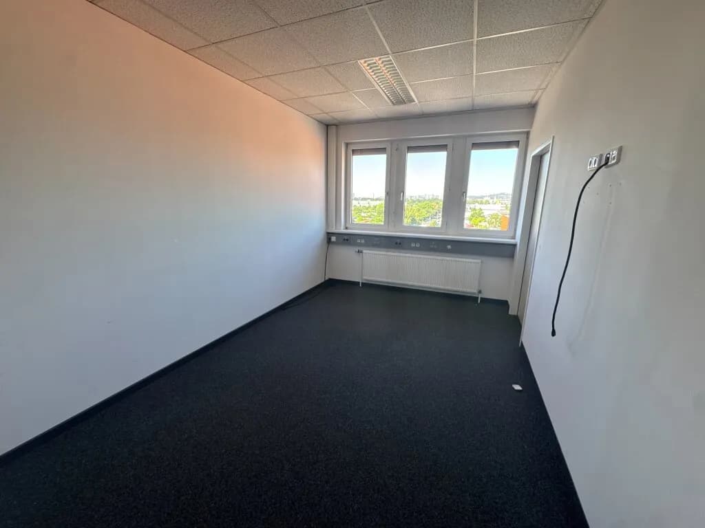 Gewerbeimmobilie mieten in Linz – 1 309 m², € 14.187 – Bild 14 von 22