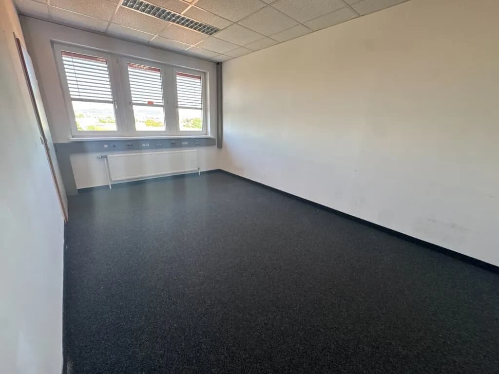 Gewerbeimmobilie mieten in Linz – 1 309 m², € 14.187 – Bild 16 von 22