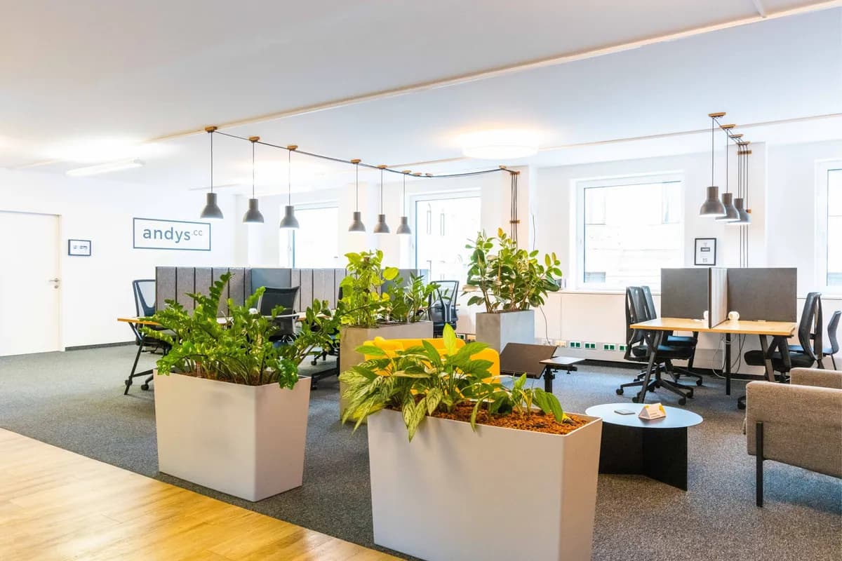 Gewerbeimmobilie mieten in Wien – 880 m²