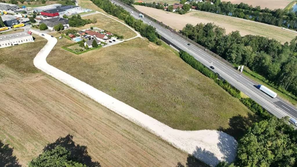 Immobilie kaufen in Wels – 20 426 m², € 3.573.474 – Bild 3 von 11
