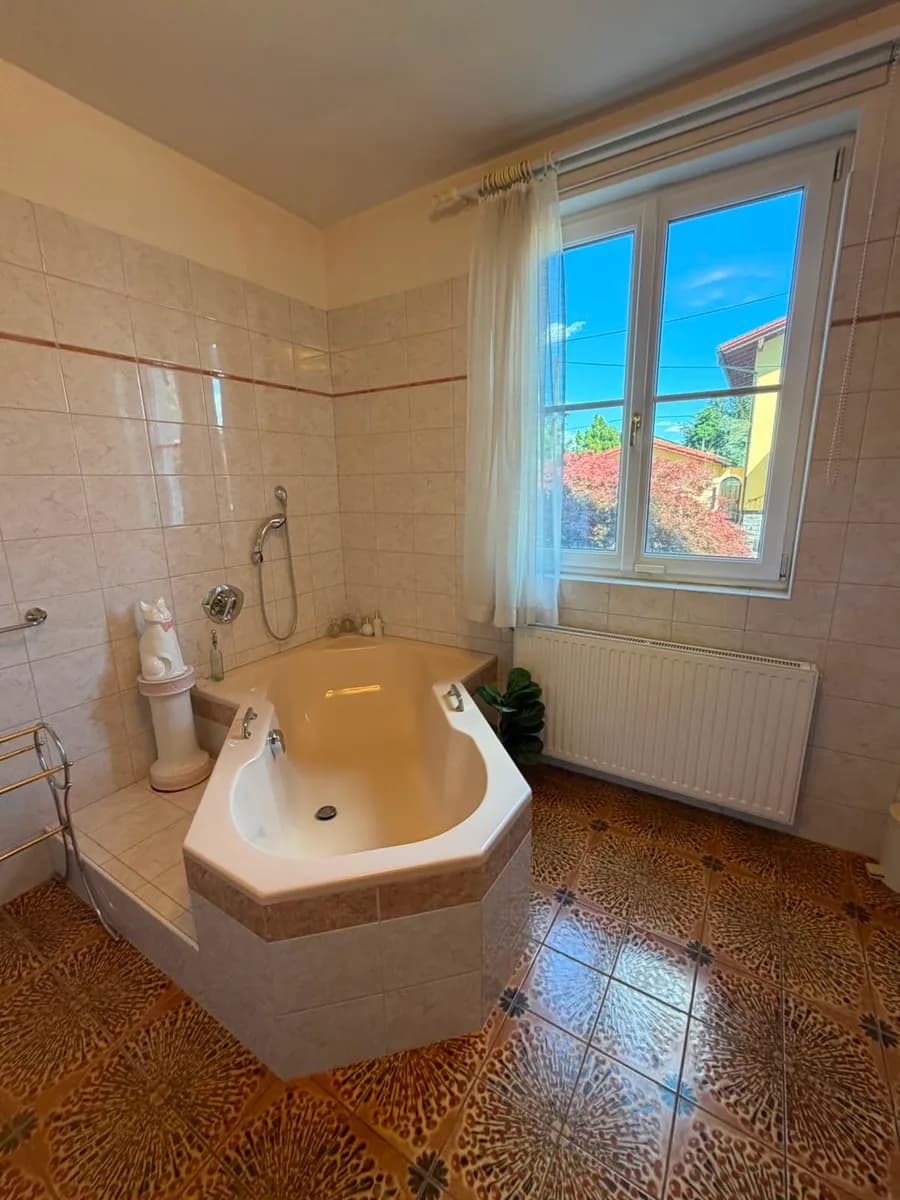 6-Zimmer-Haus mieten in Gmunden – 180 m², € 2.350 – Bild 10 von 18