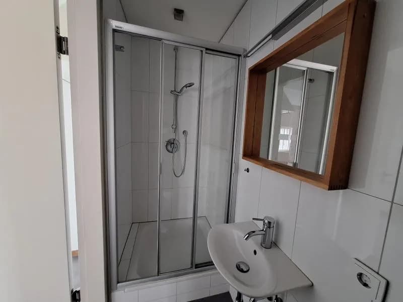 6-Zimmer-Gewerbeimmobilie mieten in Wels – 154,5 m², € 1.571 – Bild 14 von 28