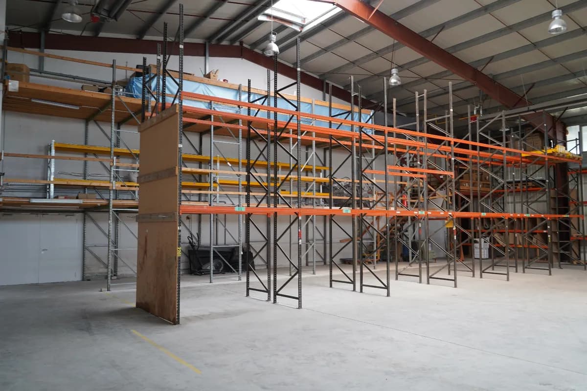 Gewerbeimmobilie mieten in Baden – 100 m², € 5 – Bild 7 von 17