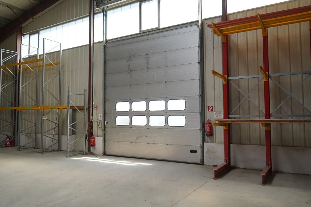 Gewerbeimmobilie mieten in Baden – 100 m², € 5 – Bild 10 von 17