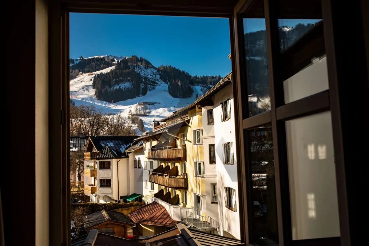 8-Zimmer-Haus kaufen in Kitzbühel – 408 m², € 4.300.000 – Bild 6 von 12