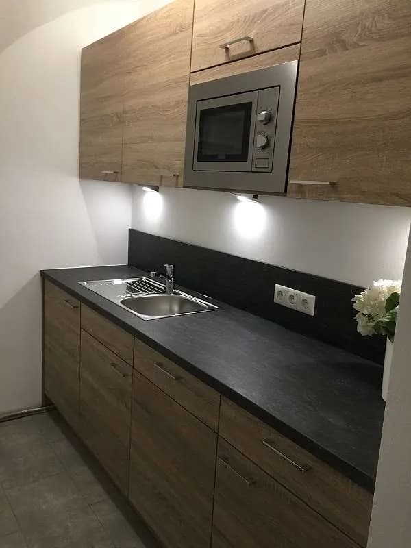 5-Zimmer-Gewerbeimmobilie mieten in Rohrbach – 270 m², € 3.872 – Bild 6 von 31