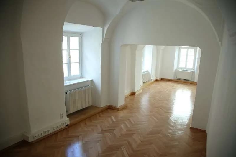 5-Zimmer-Gewerbeimmobilie mieten in Rohrbach – 270 m², € 3.872 – Bild 16 von 31