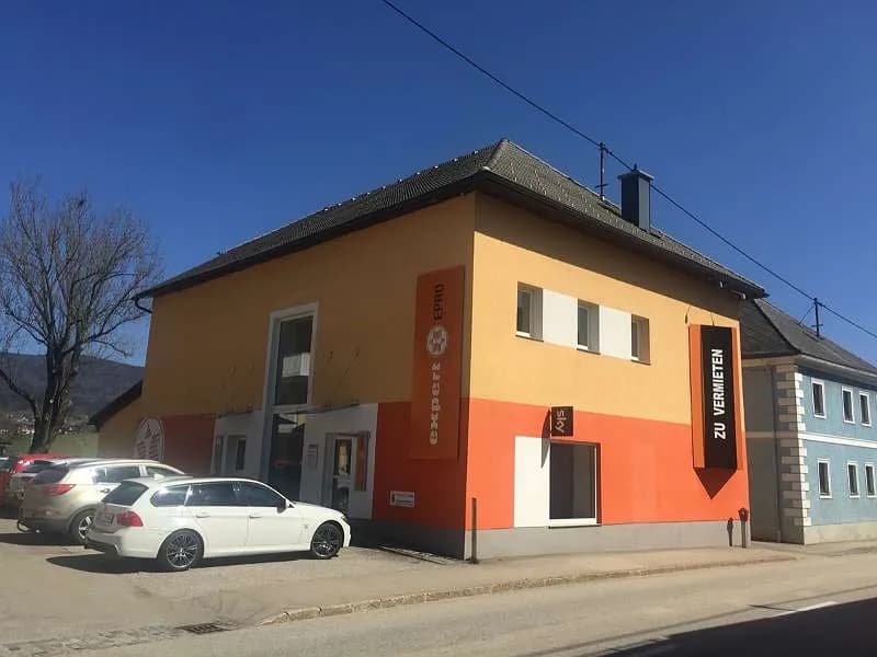 8-Zimmer-Gewerbeimmobilie mieten in Rohrbach – 290 m², € 5