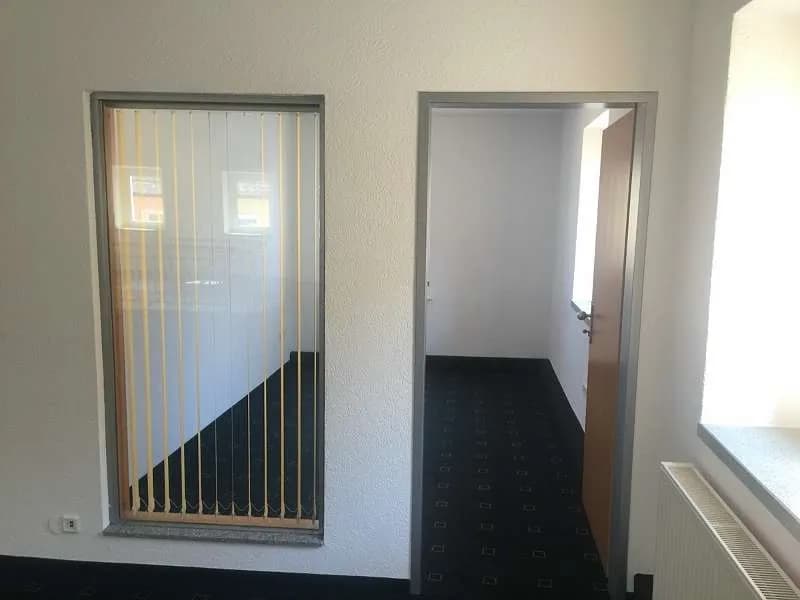 8-Zimmer-Gewerbeimmobilie mieten in Rohrbach – 290 m², € 5 – Bild 25 von 36