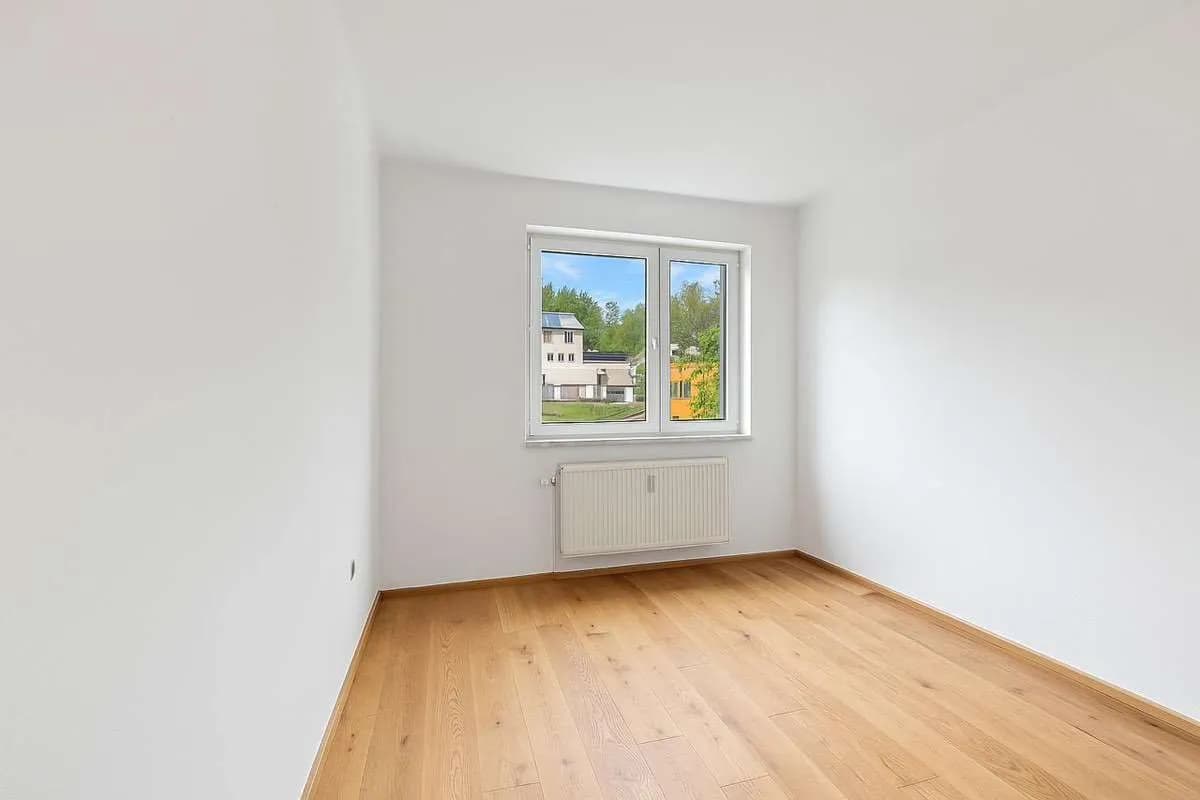 2-Zimmer-Wohnung mieten in Linz – 18 m², € 450 – Bild 1 von 4