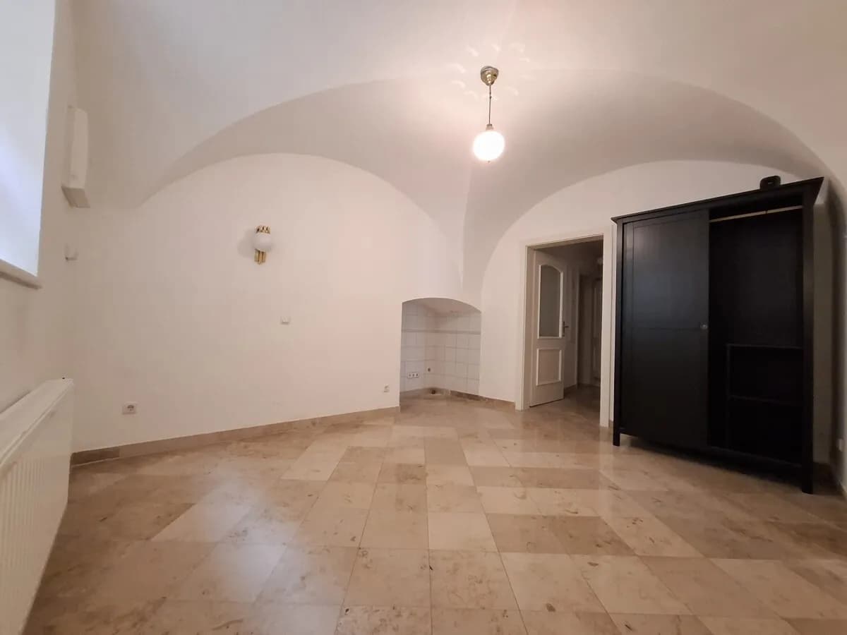 3-Zimmer-Gewerbeimmobilie mieten in Steyr – 61 m², € 564 – Bild 5 von 14
