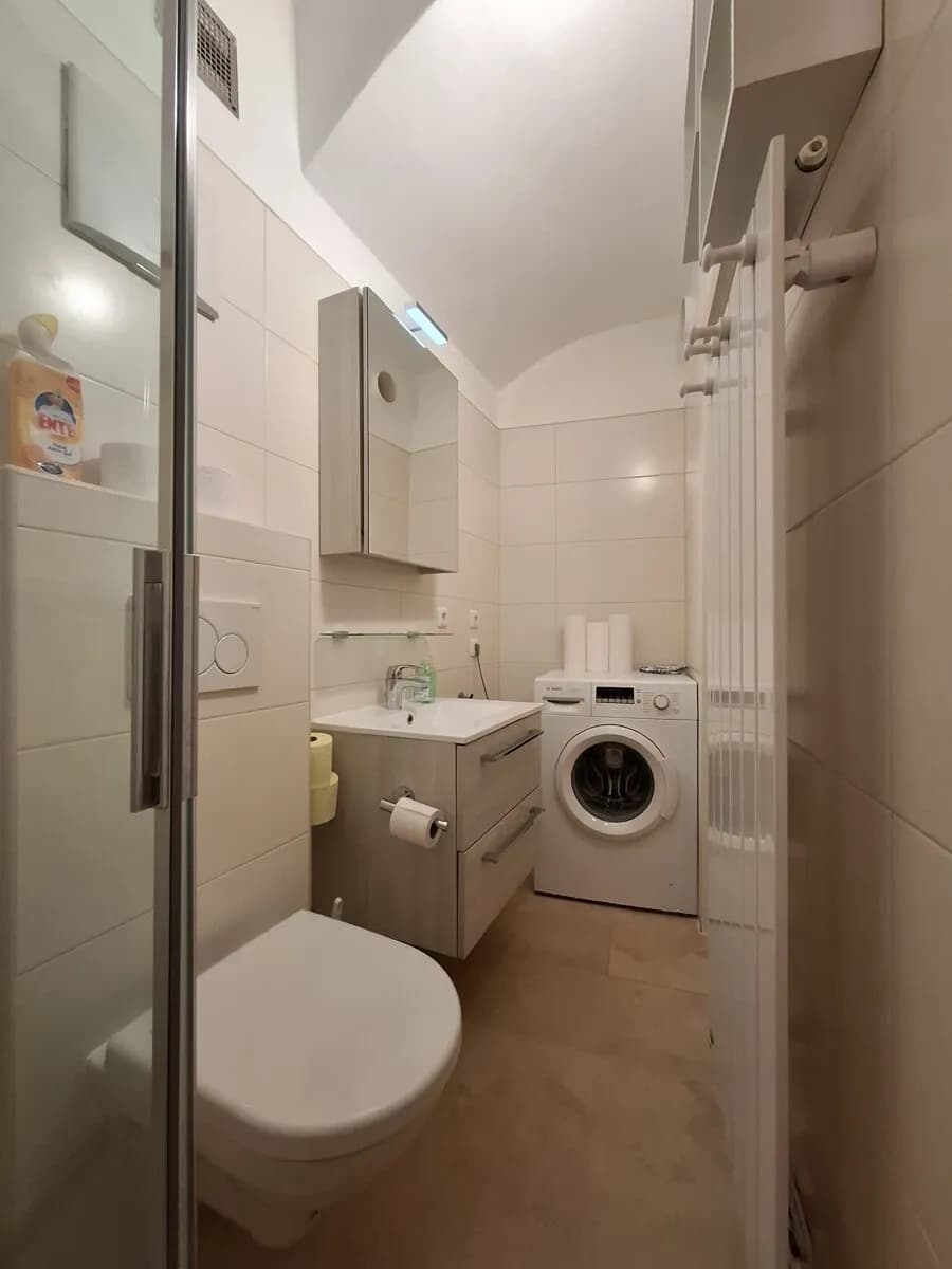 3-Zimmer-Gewerbeimmobilie mieten in Steyr – 61 m², € 564 – Bild 8 von 14