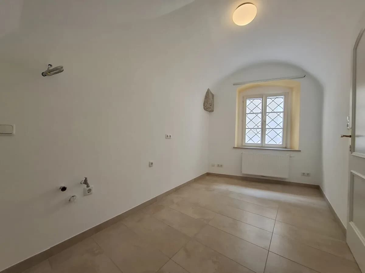 3-Zimmer-Gewerbeimmobilie mieten in Steyr – 61 m², € 564 – Bild 10 von 14