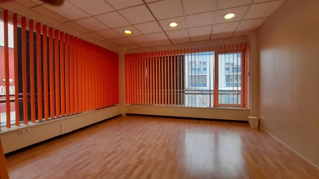 1-Zimmer-Gewerbeimmobilie mieten in Lienz – 21 m², € 360 – Bild 3 von 9