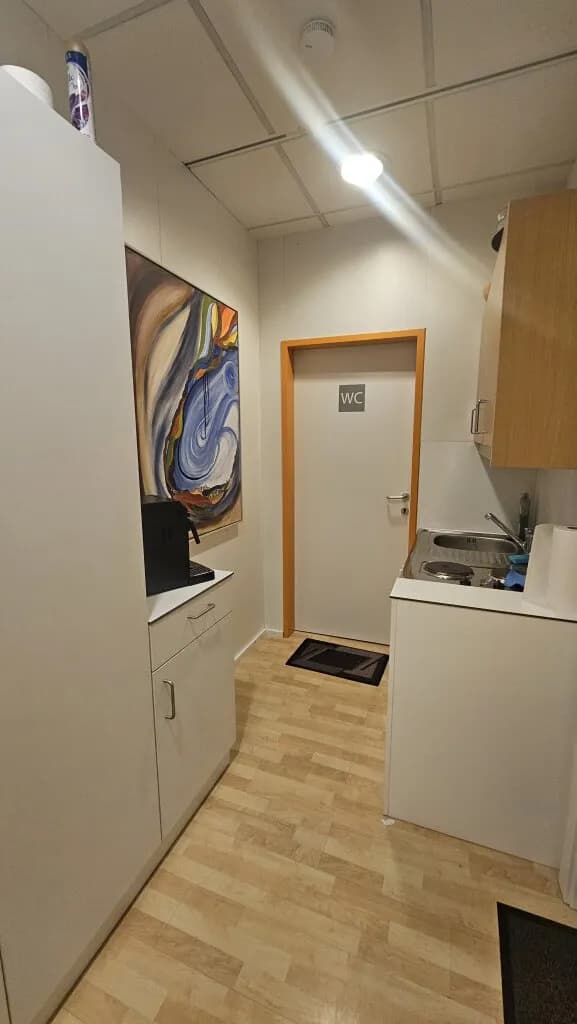1-Zimmer-Gewerbeimmobilie mieten in Lienz – 21 m², € 360 – Bild 8 von 9