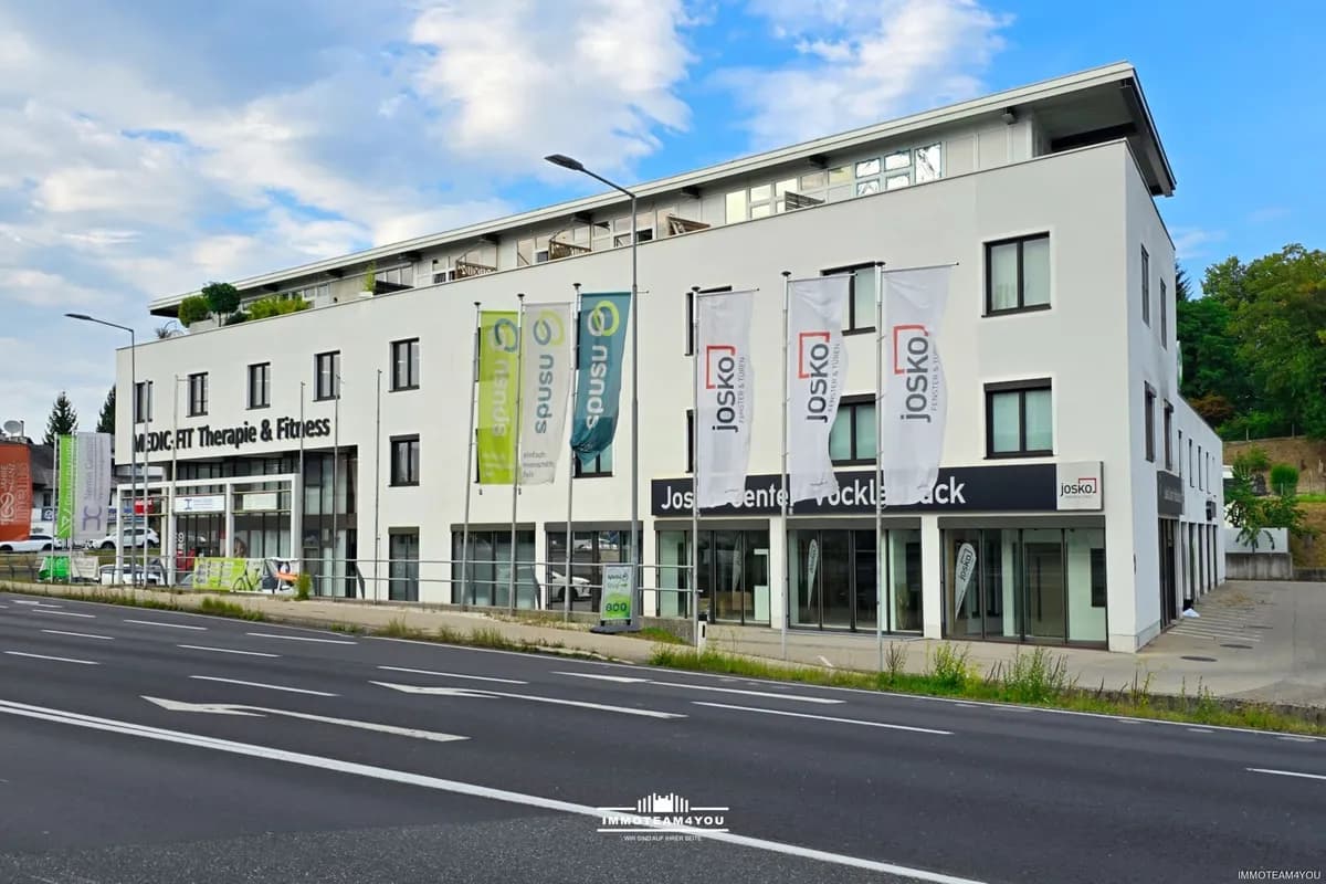 Gewerbeimmobilie kaufen in Vöcklabruck – 3 689 m², € 1.675.000 – Bild 2 von 21
